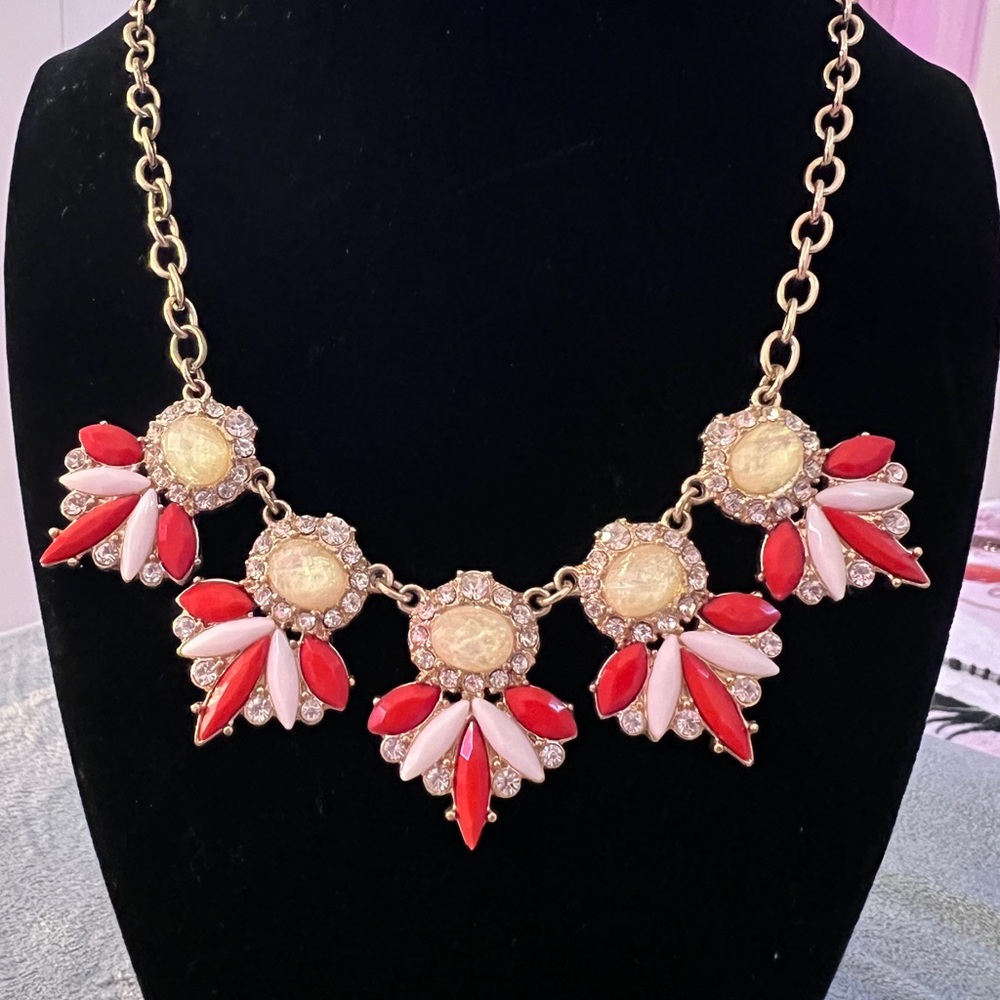 Elegant Gold and Red Statement Necklace